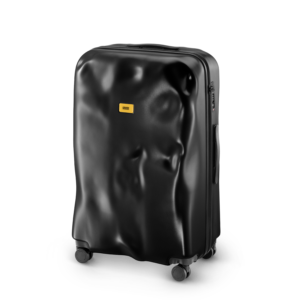 black-dented-suitecase-crash-baggage-2.webp
