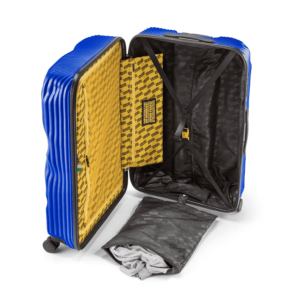 crash-baggage_stripe_blue4_1_optimized_optimized_optimized.png