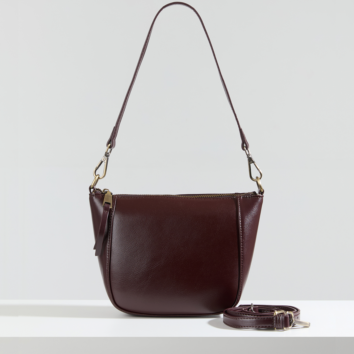 MauricioMacletti_Boney_bag_Crossbody_rotten_cherry_front_1